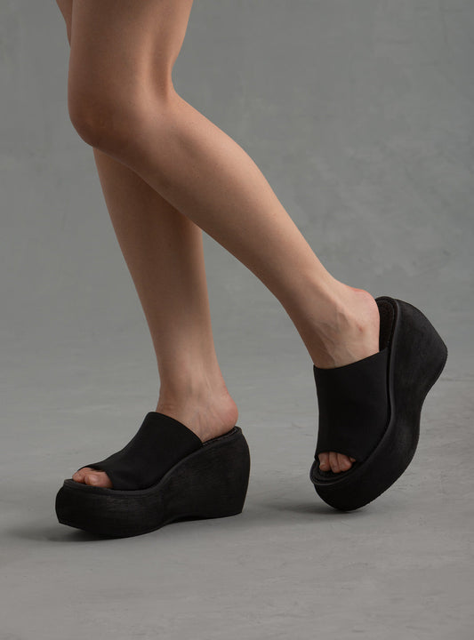 Pulp Platform Black | UNIF Top Pick