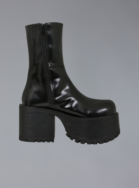 Slug Boot Shiny Black | UNIF Customer Favorite