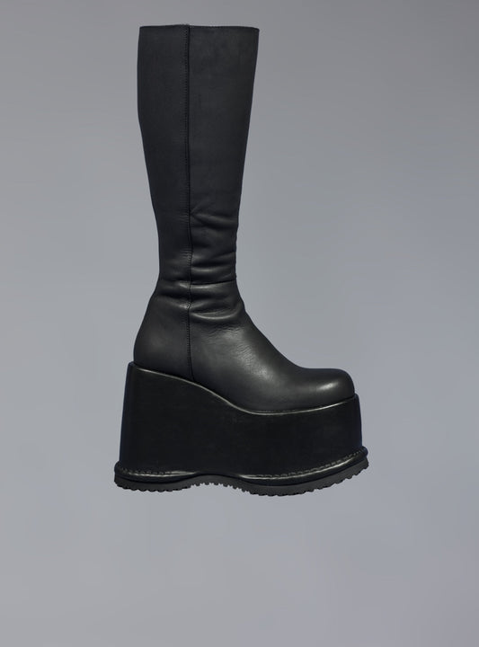 Smoke Boot Black | UNIF Latest