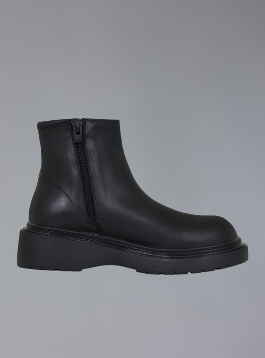 Zip-Up Leather Ankle Boot Black | UNIF Latest
