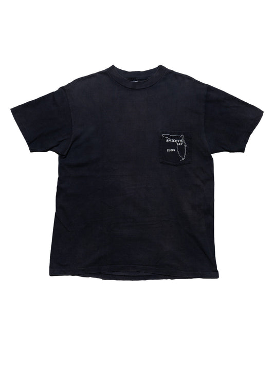 Vintage Smiley's Tap 1984 Tee Black | UNIF Premium